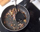 【哇菜影音食譜】麻辣鴨血臭豆腐的食譜步驟2照片