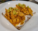Foto del paso 4 de la receta: Tostadas de tinga de pollo