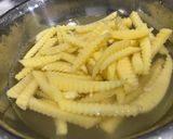 Foto langkah ke 2 dari resep Crunchy French Fries 🍟.