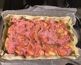 Une image de l'étape 8 de Tarte rhubarbe pomme aux pralines roses.