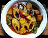 A picture of step 11 of Hilsha fish curry.