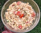 Foto langkah ke 4 dari resep Tuna Pasta Salad 🥗.