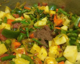 உருளைக்கிழங்கு காய்கறி குருமா ரெசிபி ஸ்டேப் 3 புகைப்படம்