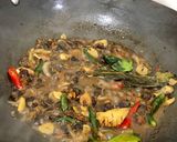 Foto langkah ke 3 dari resep Oseng kerang dara kupas.