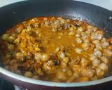 A picture of step 4 of Methi Chole Masala.