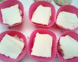 Virslis, hagymás, sajtos rántotta muffin recept fázis 4 fotója