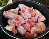 Foto del paso 3 de la receta: Fritada de ñoras verdes con pollo y conejo