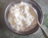 A picture of step 1 of Dahi Tikhari.