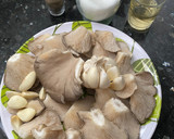 Foto del paso 1 de la receta: Setas al ajillo