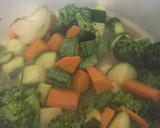 Foto del paso 3 de la receta: Crema de verduras sin lácteos