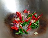 Foto langkah ke 2 dari resep Tumis Tauco Kangkung Tahu.