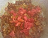 A picture of step 2 of Chicken veggie masala.
