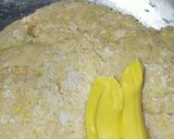 Foto langkah ke 2 dari resep Roti Mungil Pisang Coklat.