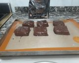Foto del paso 4 de la receta: Galletitas rellenas de limón bañadas en chocolate