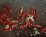 รูปขั้นตอนการทำที่ 2 ของ ผัดคะน้าหมูกรอบ