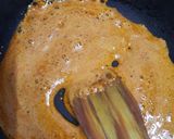 A picture of step 2 of Dalgona candy.