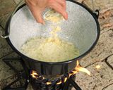 Bográcsos pincepörkölt recept fázis 7 fotója