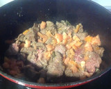 Foto del paso 5 de la receta: Carne en salsa con patatas