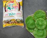 Foto langkah ke 6 dari resep Kue Cucur Pandan.