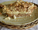 Foto del paso 5 de la receta: Tosta de pan casero con queso de cabra y pera de conferencia