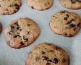 Foto langkah ke 4 dari resep Soft Baked chewy Chocolate Cookies.