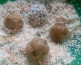 A picture of step 8 of Chicken rice meatballs.
