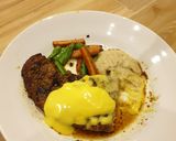 Foto langkah ke 12 dari resep Pan Seared Steak with Honey Mustard Sauce.