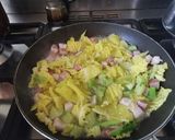 Foto del passaggio 2 della ricetta Timballo di tagliatelle e verza