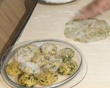 A picture of step 8 of Methi thepla.