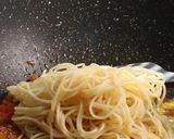Foto langkah ke 6 dari resep Shrimp Aglio Olio.
