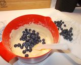 Áfonyás-citromos-joghurtos sütemény recept fázis 3 fotója