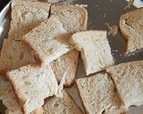 A picture of step 2 of Bread pakoda.