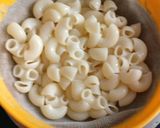A picture of step 2 of Baked macroni.