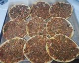 صورة لخطوة 7 من وصفة صفيحة شامية بعجينة رهيبة وطرية 😋