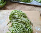 Foto langkah ke 5 dari resep Mie Sawi homemade, alami, kenyal dan sehat.