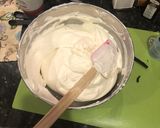 A picture of step 12 of Oreo Ice Cream Bars.
