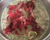 A picture of step 3 of Tonkotsu ramen.