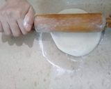 A picture of step 5 of Aloo Cheese Naan.