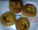 A picture of step 3 of Misal Cheese Burst.