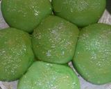 Foto langkah ke 8 dari resep Roti Sobek, Pandan Dan Keju #563.