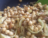 Foto del paso 3 de la receta: Curry de garbanzos (🌱) vegano