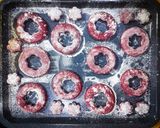 Gambar langkah 7 resipi Donut Red Velvet Susu - Red Yeast Rice.