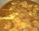 A picture of step 4 of Lahori chicken karae.