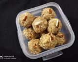सूखे मेवे के लड्डू (sukhe mewe ki ladoo recipe in Hindi) रेसिपी चरण 2 फोटो