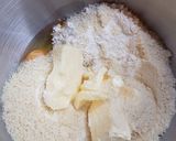 Une image de l'étape 1 de Sablés aux amandes pour Noël.