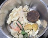Foto langkah ke 2 dari resep 22. Kolak Pisang Labu.