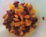 Foto del paso 1 de la receta: Muffins Navideños de frutos secos y mazapán