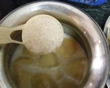 A picture of step 3 of Apple milkshake.