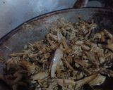 Foto langkah ke 3 dari resep Tongkol Kemangi Pedas.