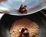 A picture of step 1 of Malgapodi Powder.